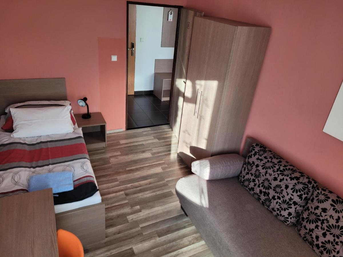 Hotel Gol Prostějov Buitenkant foto