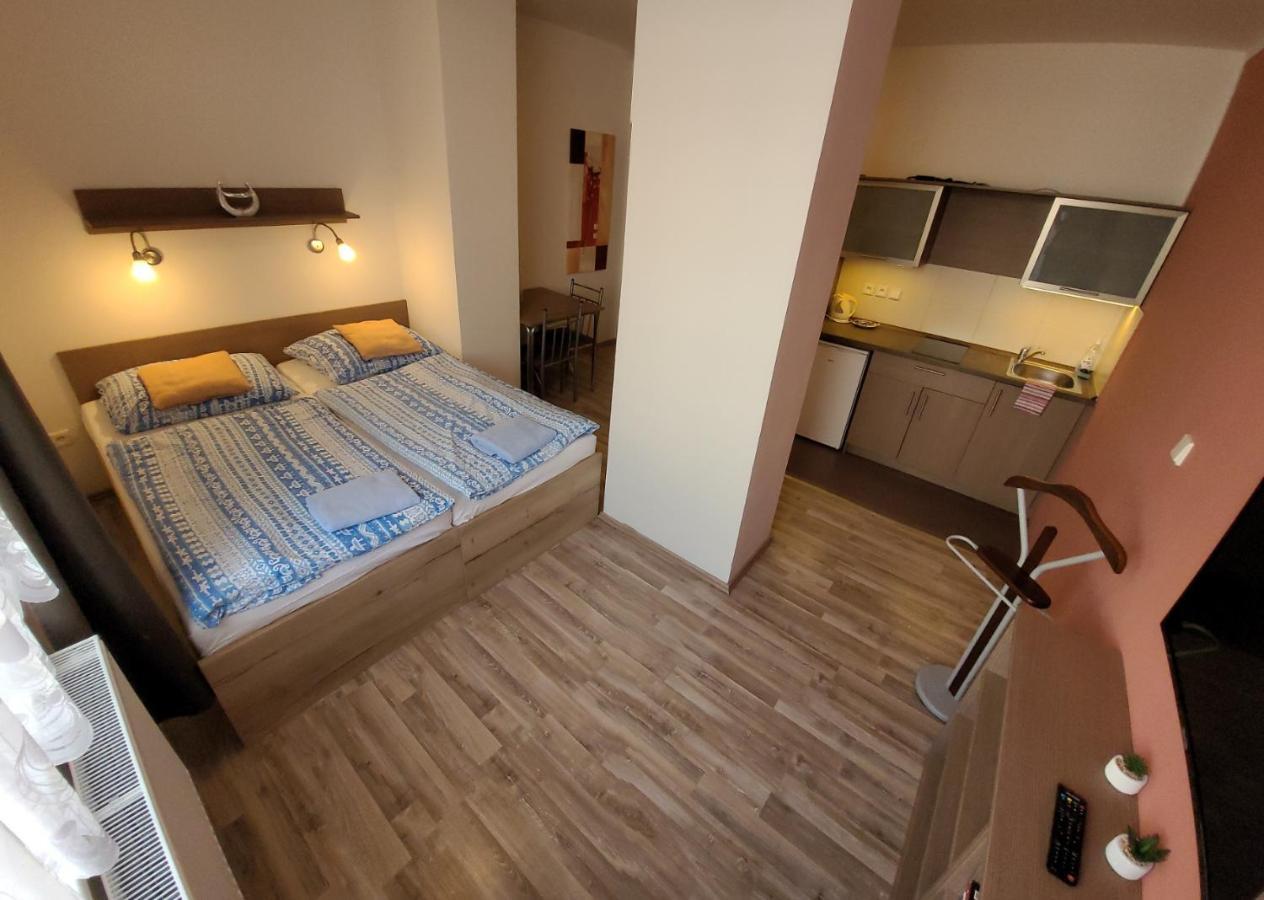 Hotel Gol Prostějov Buitenkant foto