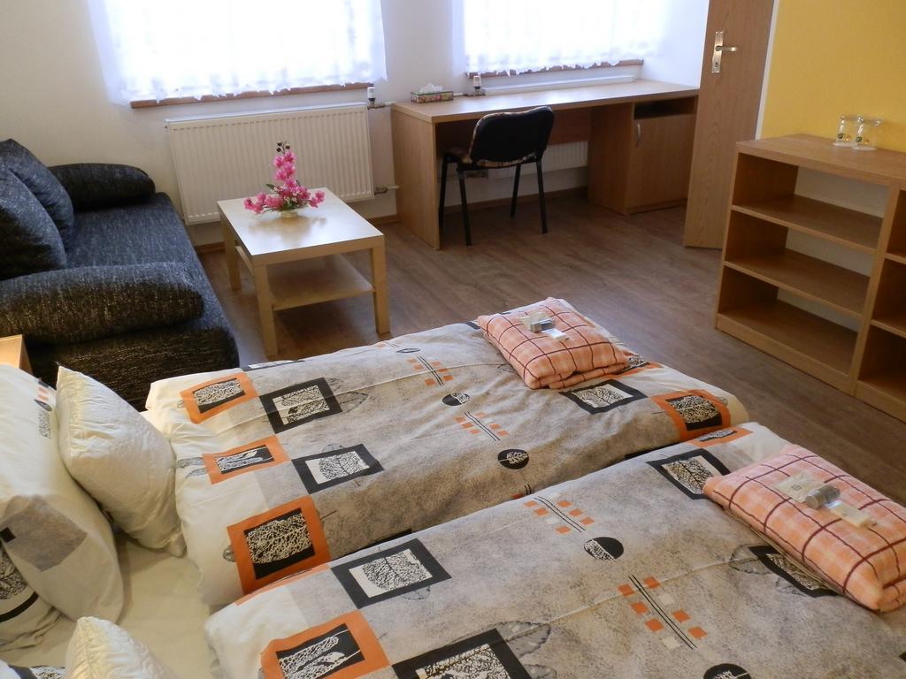 Hotel Gol Prostějov Buitenkant foto
